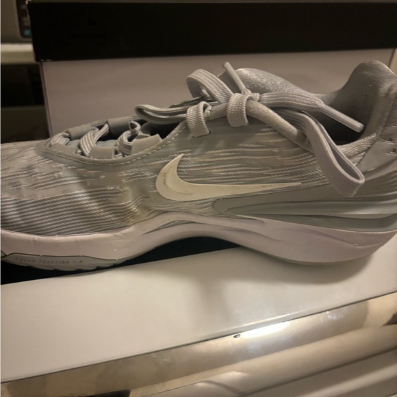 Nike Gray Gt Cut 2 basketball shoes main image 5